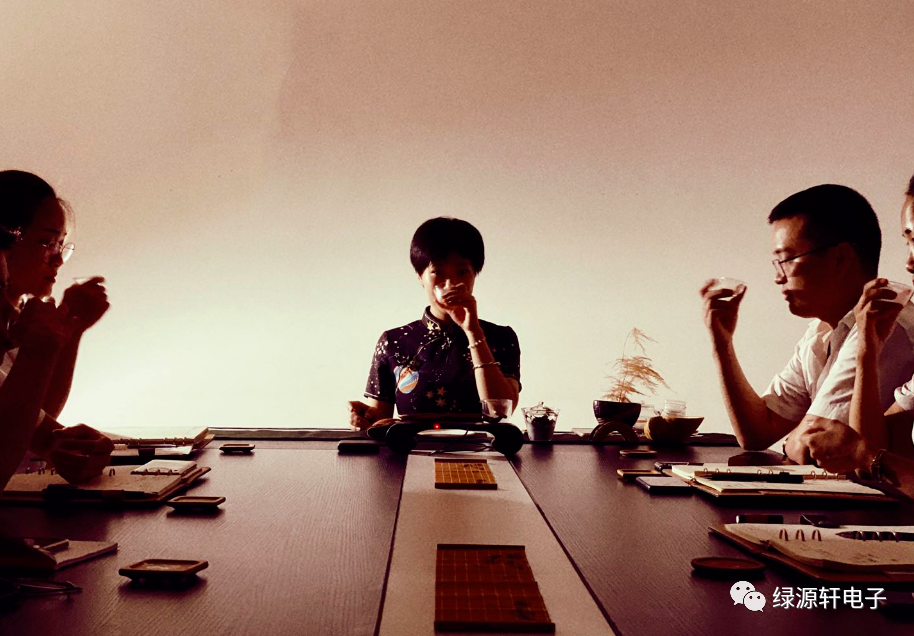 每周一论| 时光的沙漏(图2)